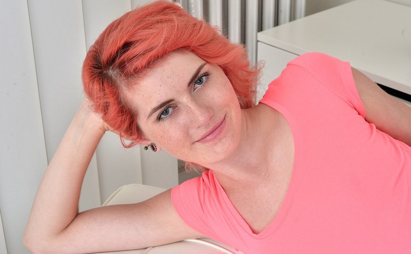 Жанна, 19 лет, 1 размер груди